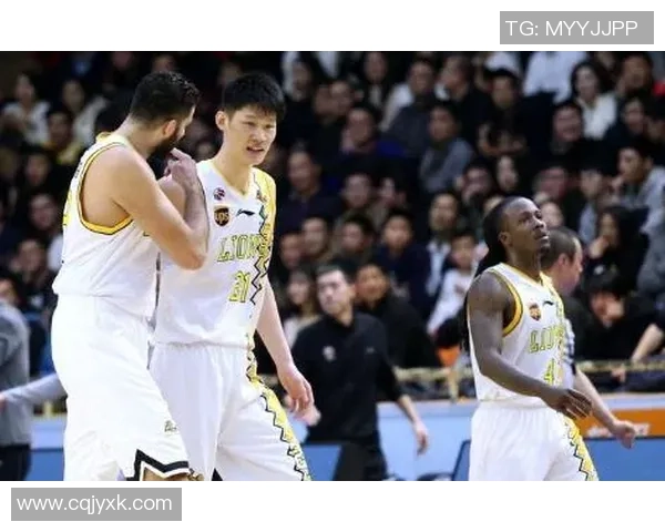 重庆网球队在锦标赛中以51分稳居积分榜首位展现强劲实力